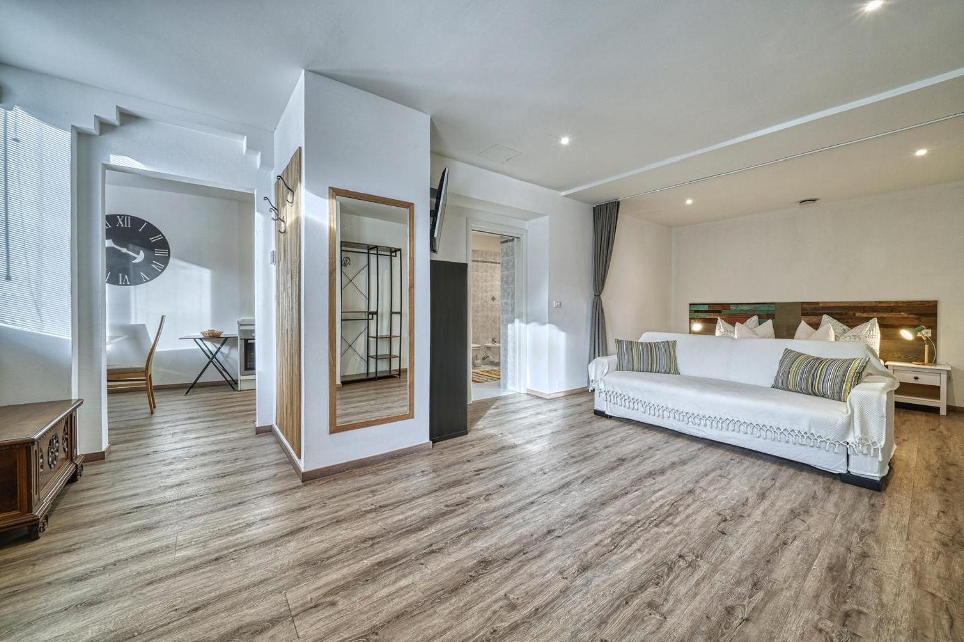 Apartment Roemerbruecke - Ponte Romano Merano Exteriör bild
